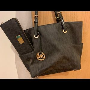 Michael Kors purse and wallet